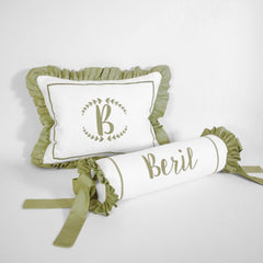 Kişiye özel isim nakışlı bebek yastığı - Haki