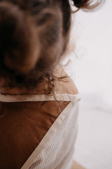 Cleo Uzun Kollu Beslenme & Aktivite Önlüğü 1-3 yaş - Kahve