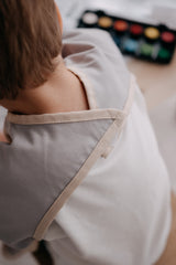 Noah Uzun Kollu Beslenme & Aktivite Önlüğü 1-3 yaş - Gri