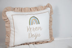 Gökkuşağı Nakışlı İsimli Bebek Yastığı