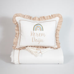 Gökkuşağı Nakışlı İsimli Bebek Yastığı